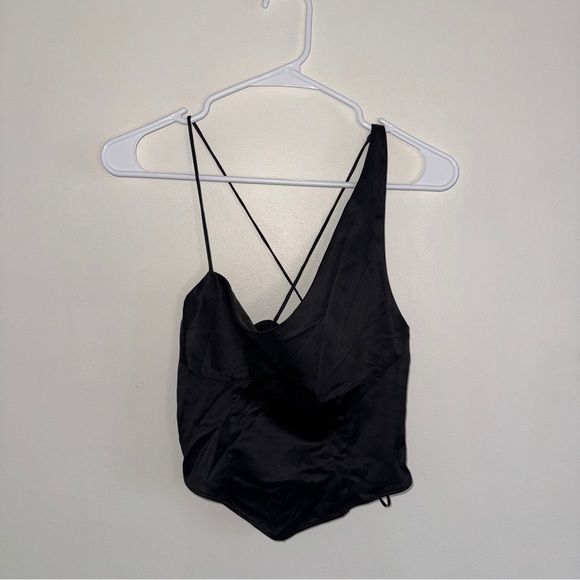 Revolve Song of Style Aislin Cami in Black
SONG OF STYLE Small - Picture 3 of 9